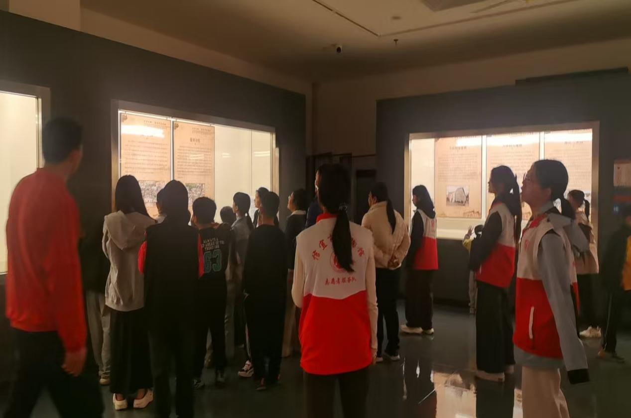 信宜市第四次全国文物普查成果展览正在展出(2).docx_7
