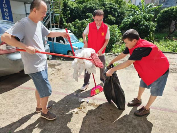 信息公开审批表14号：市市场物业管理中心开展“助力十乱整治・共建美丽家园”卫生清洁行动.docx_2